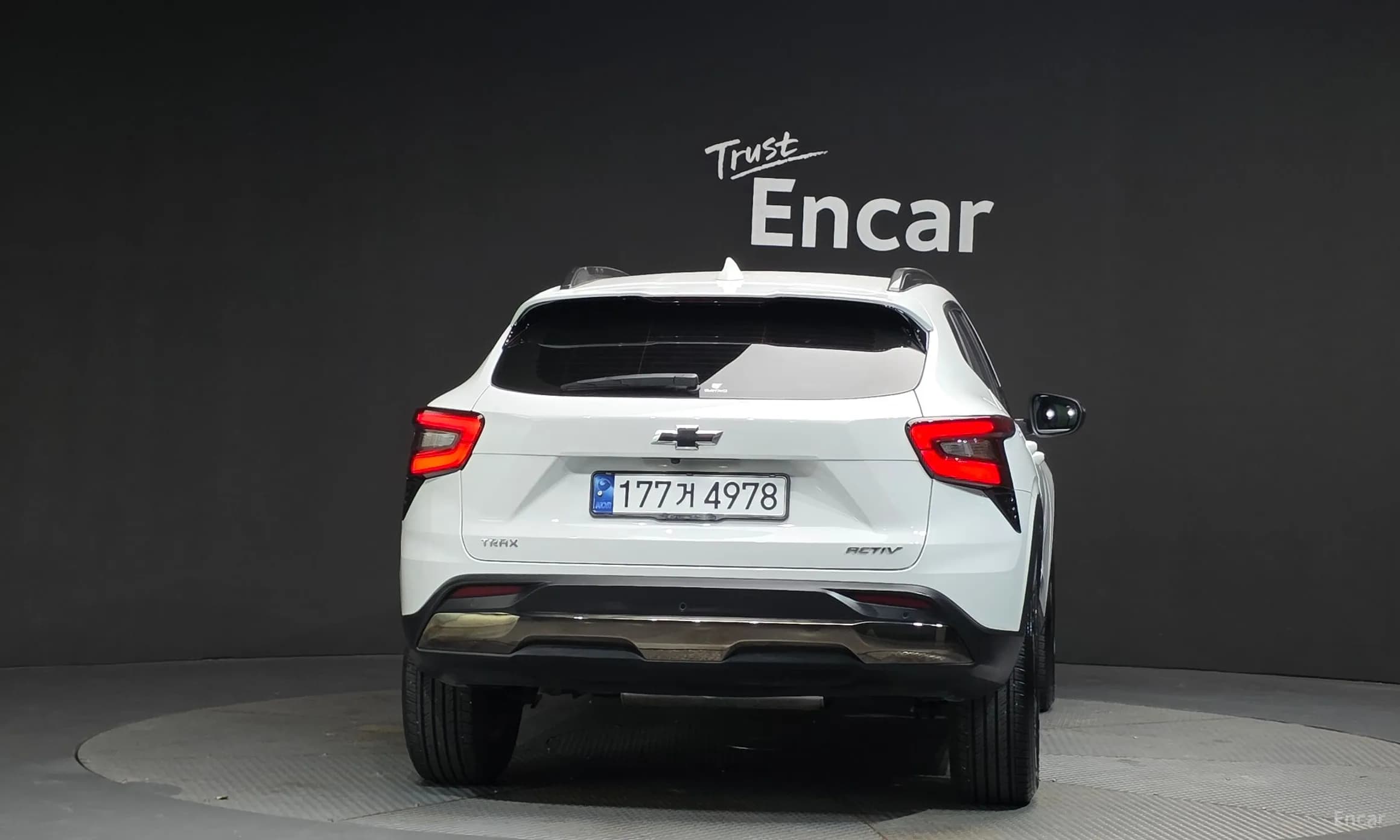 Trax Crossover