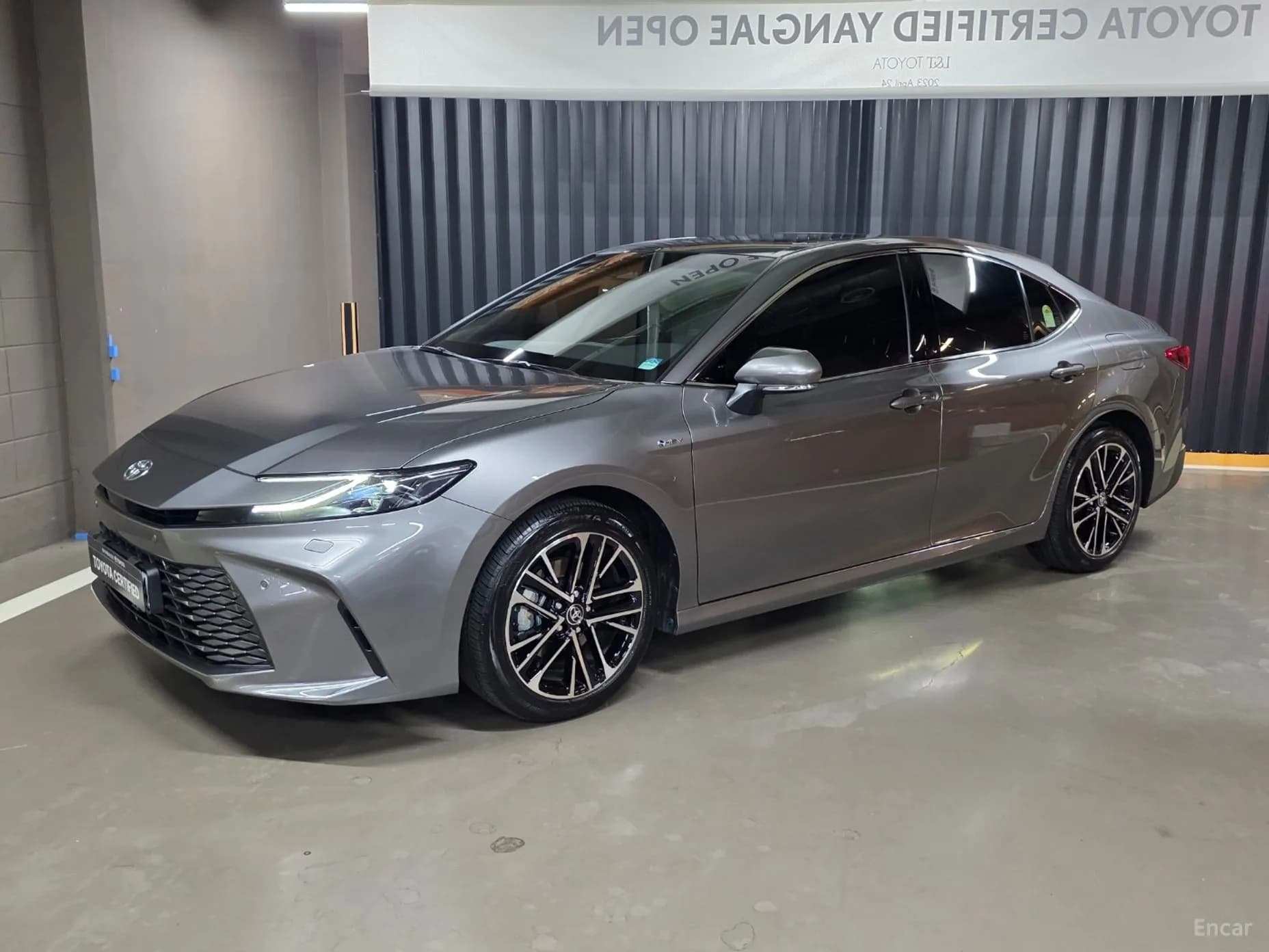 Camry (XV80)