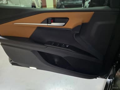 Camry (XV80)