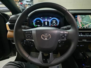 Camry (XV80)