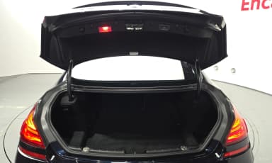 6 Series (F12)