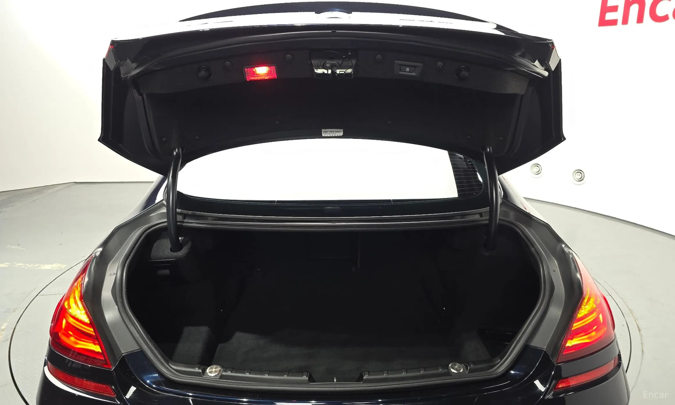 6 Series (F12)