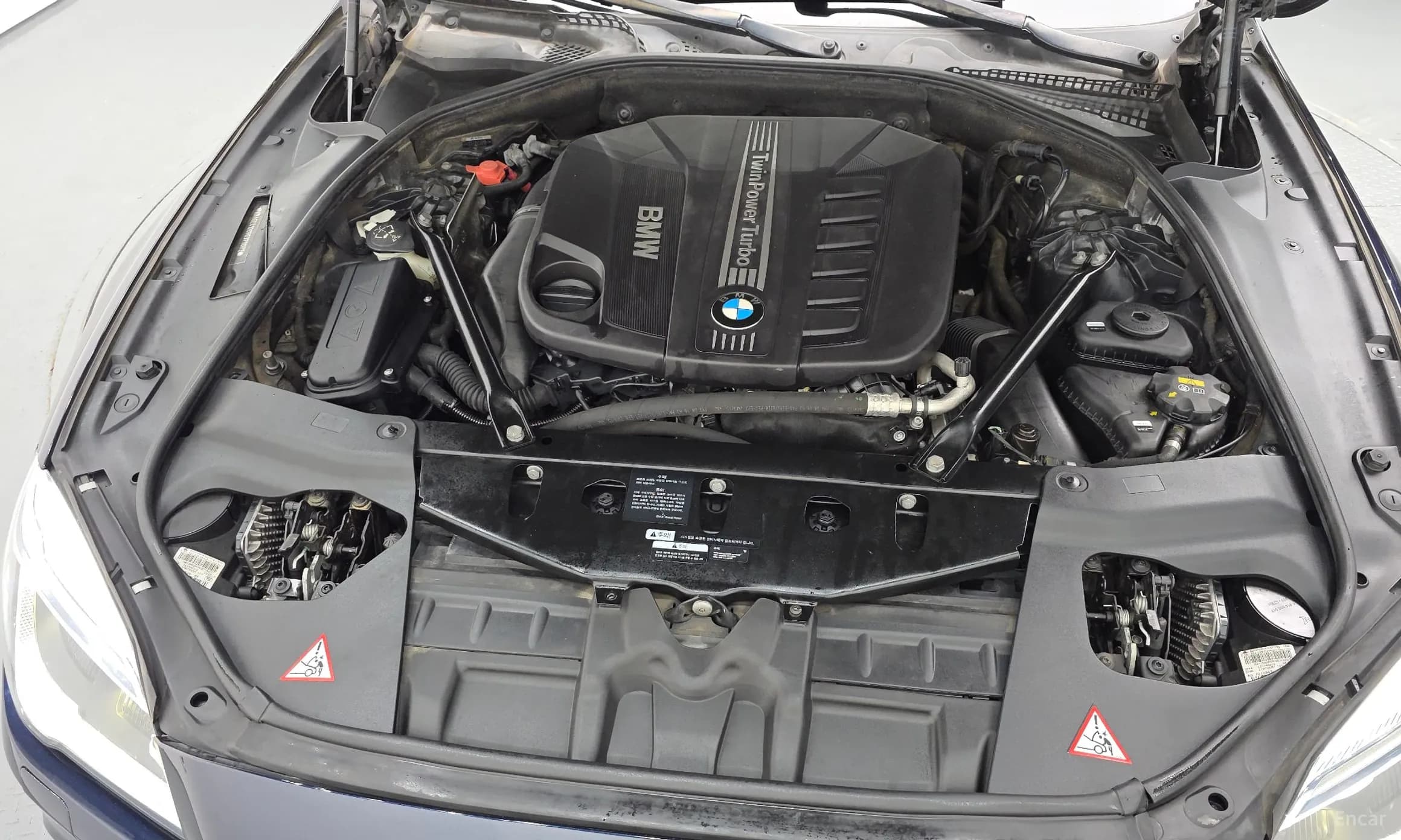 6 Series (F12)
