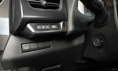 UX300e