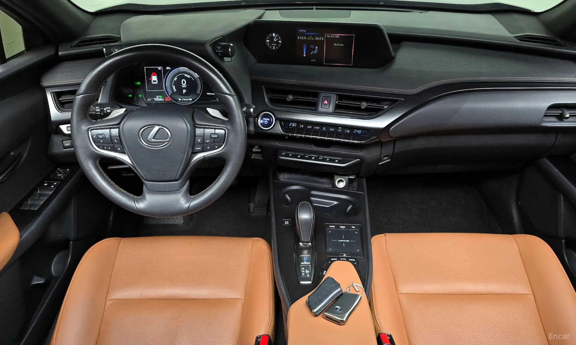 UX300e