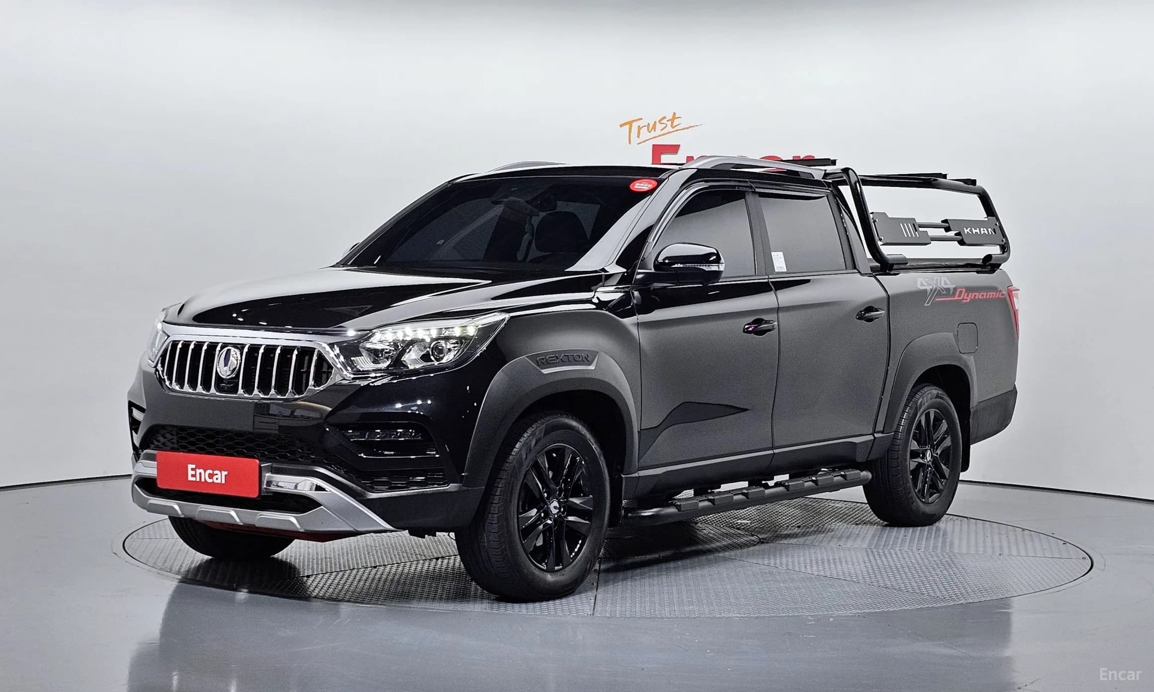 Rexton Sports Khan