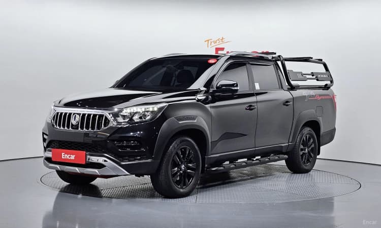 Rexton Sports Khan