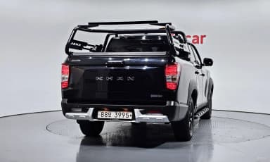 Rexton Sports Khan