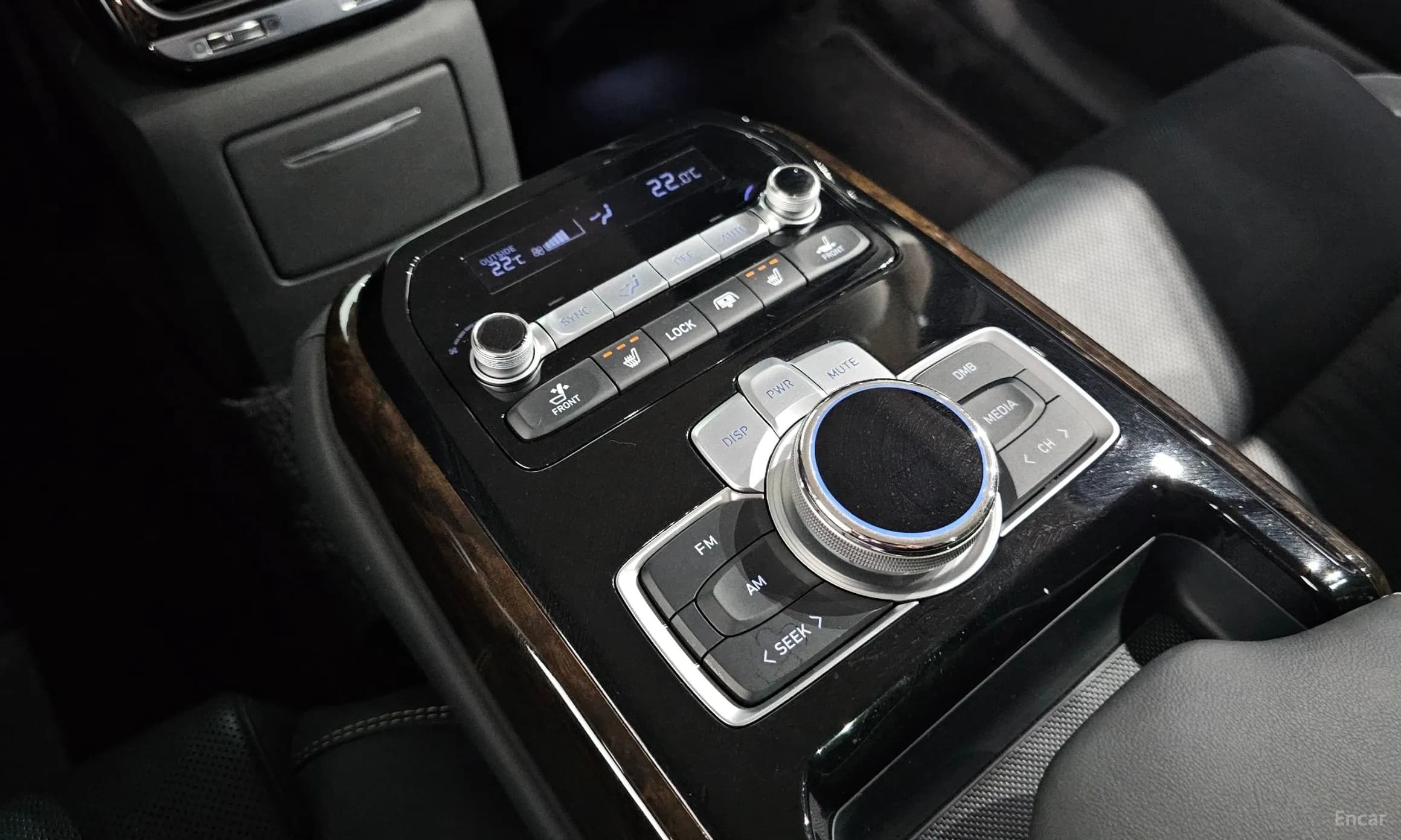 G90