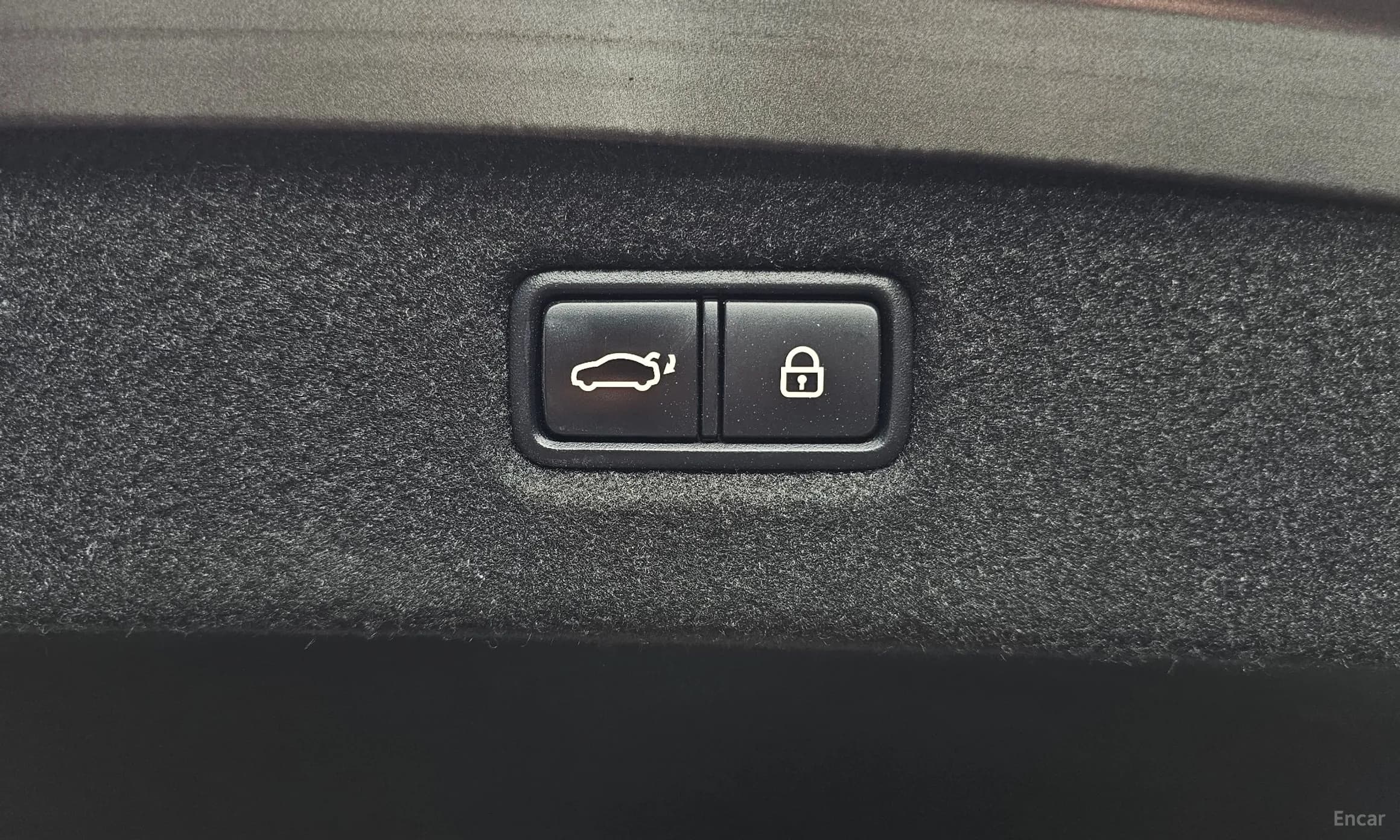 G90