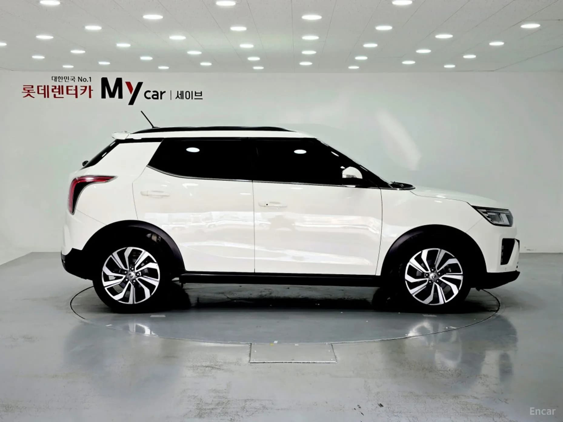 Berry New Tivoli
