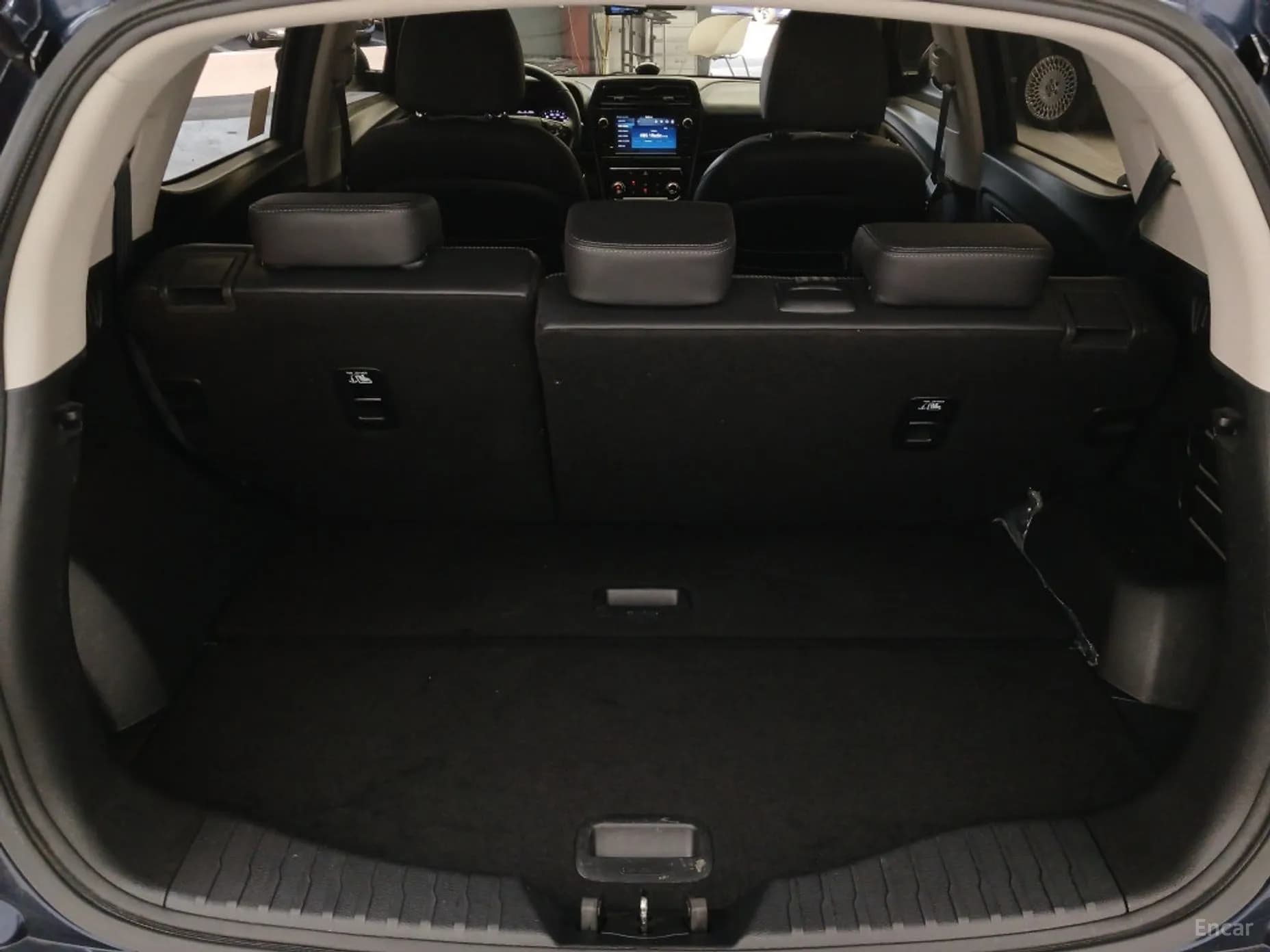 Berry New Tivoli