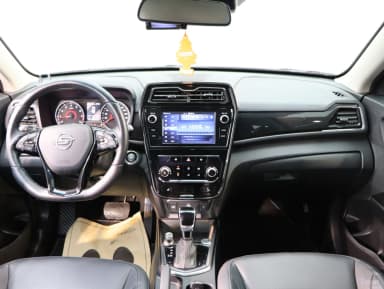Berry New Tivoli