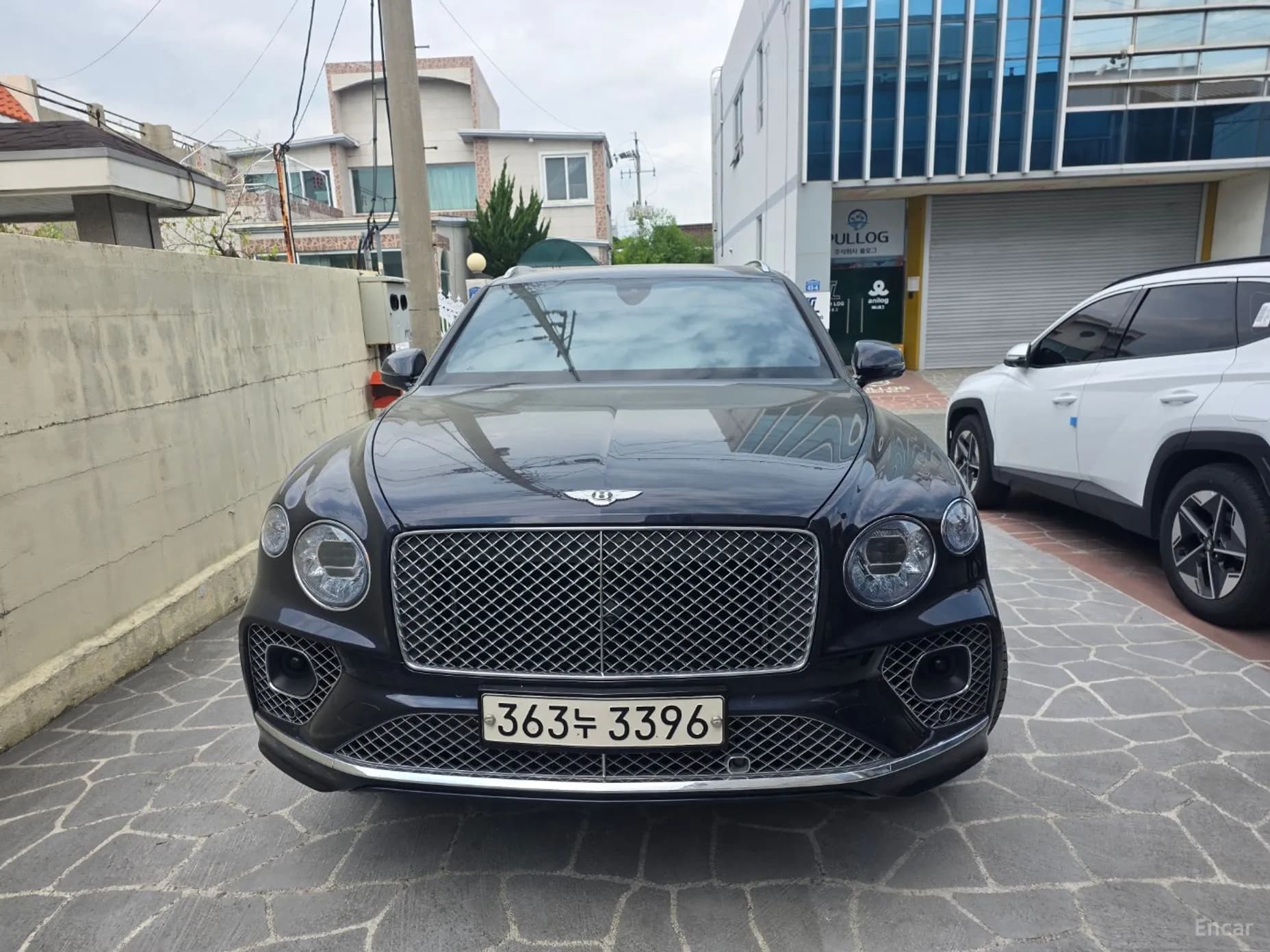 Bentayga