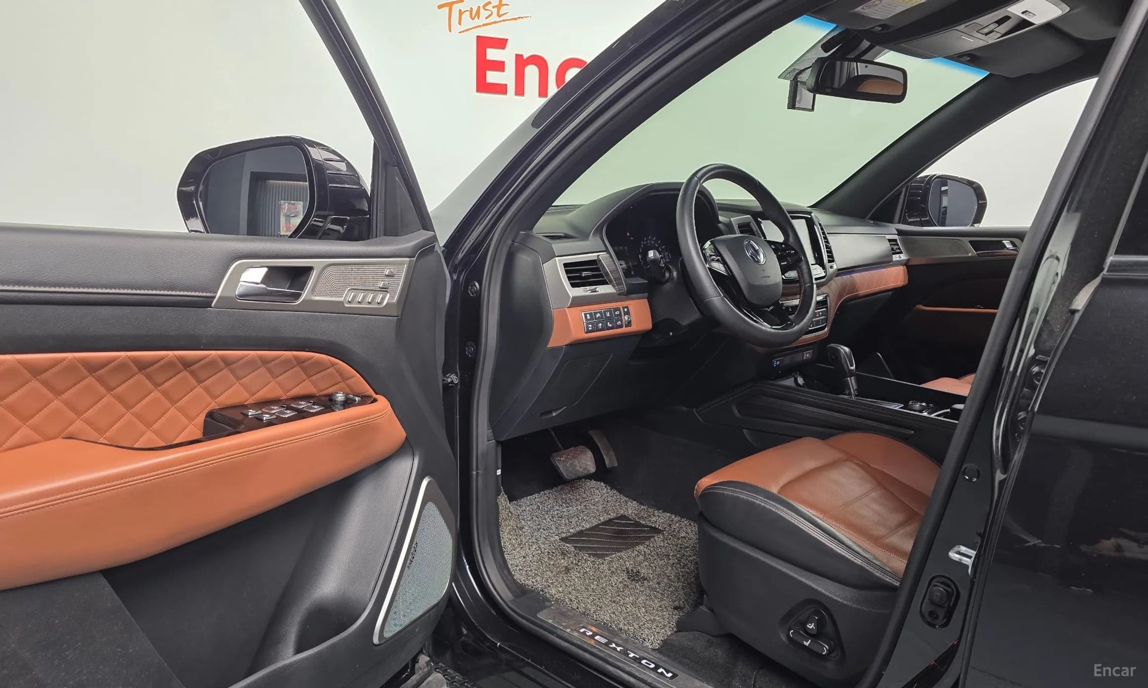 G4 Rexton