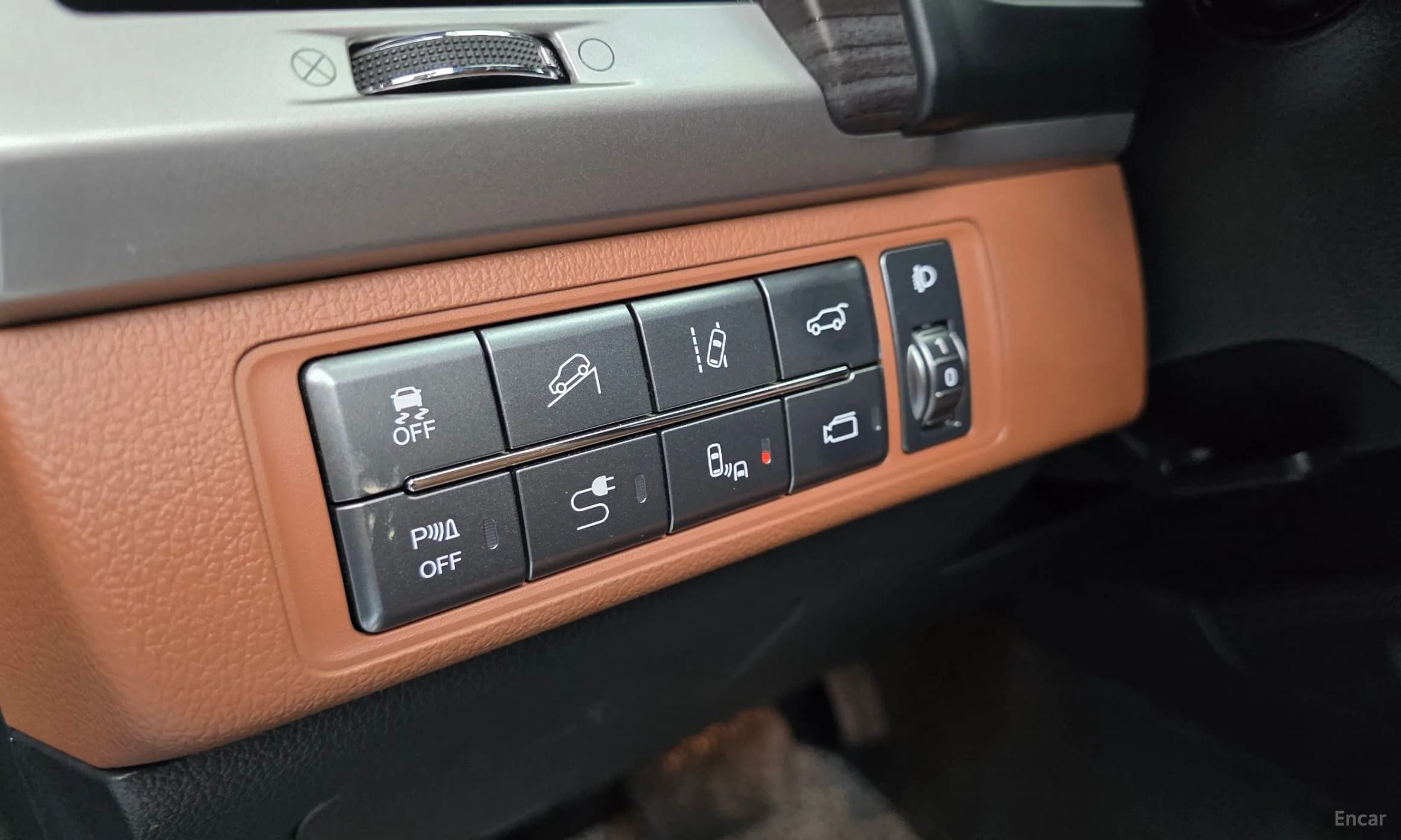 G4 Rexton
