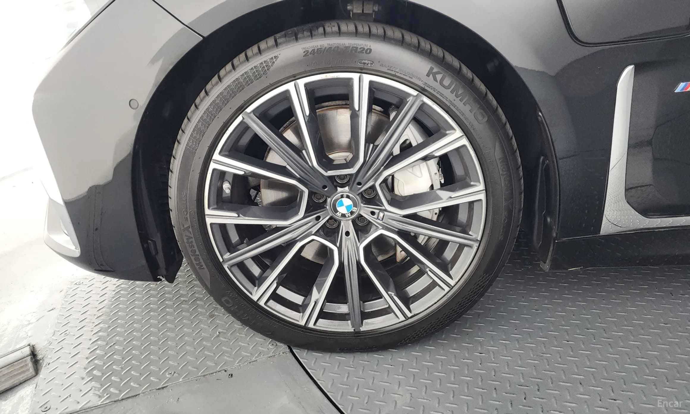 7 Series (G11)
