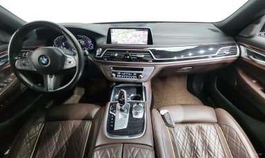 7 Series (G11)