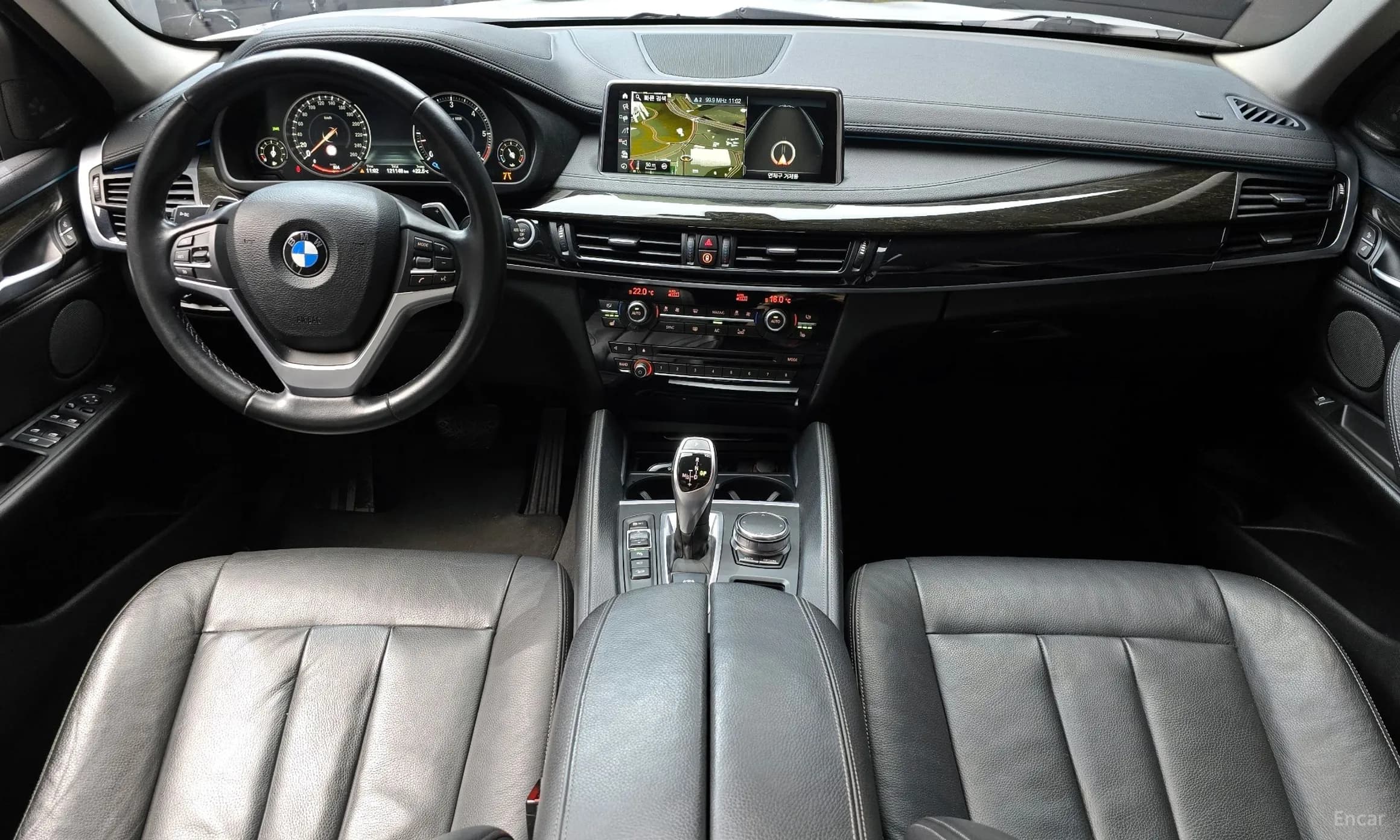 X6 (F16)