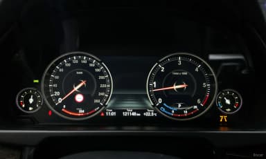 X6 (F16)