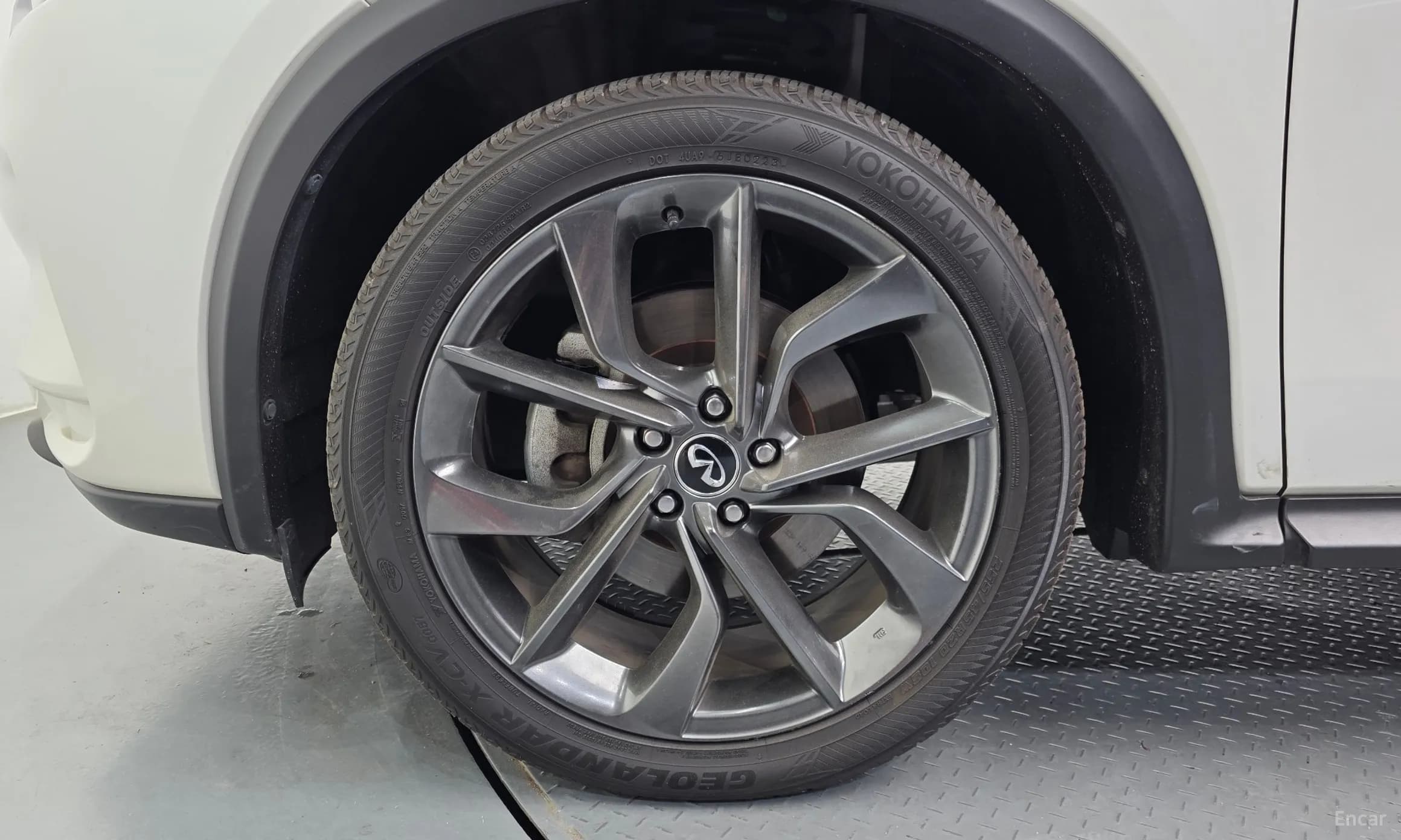 QX50 (P71A)