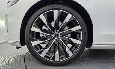 S90