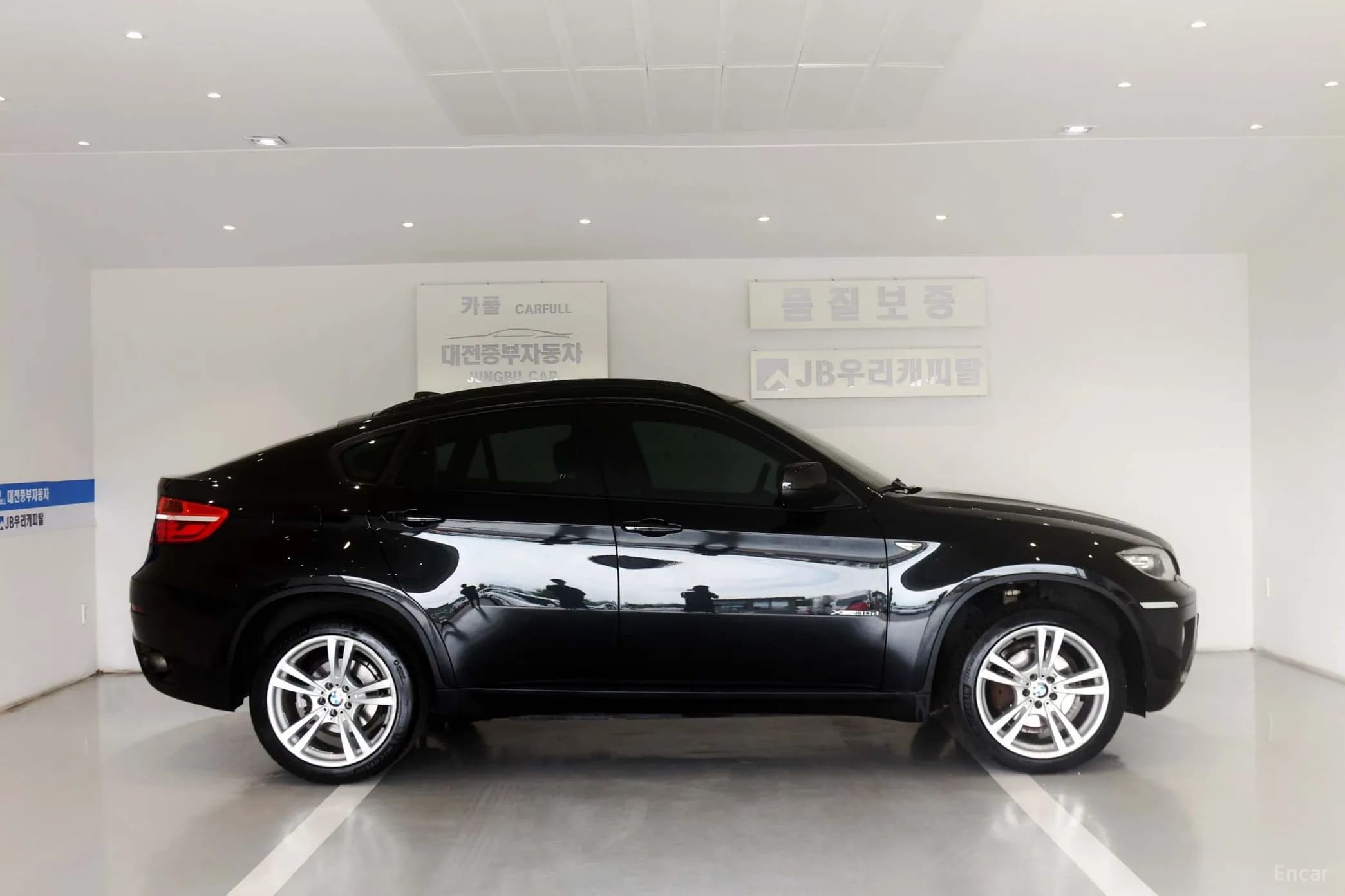 X6 (E71)