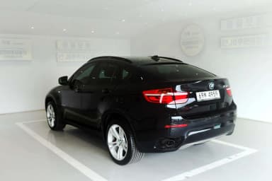 X6 (E71)