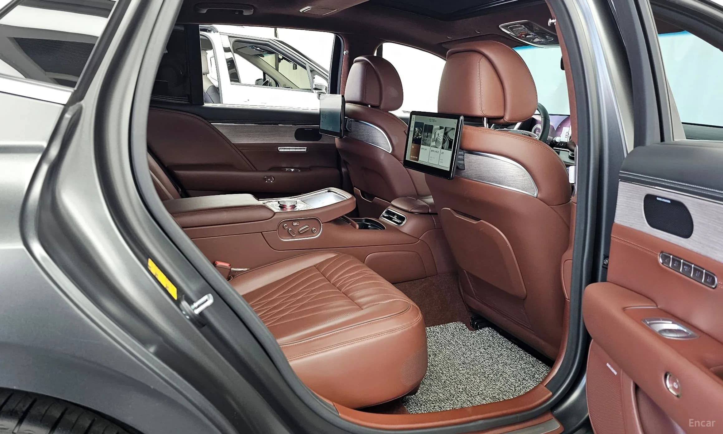 G90 (RS4)