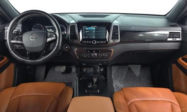 Rexton Sports Khan