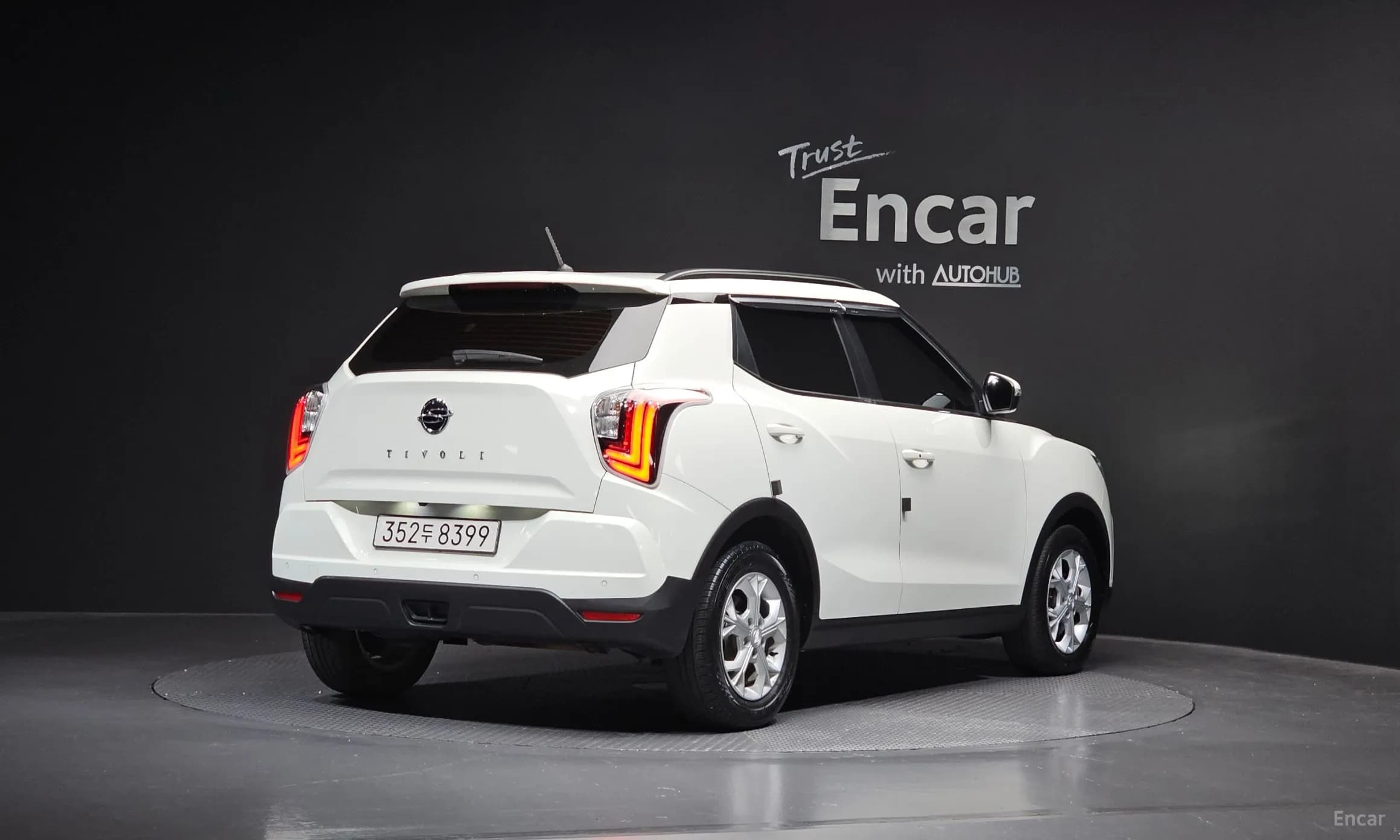 Berry New Tivoli