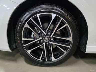Camry (XV80)