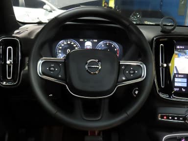 XC40