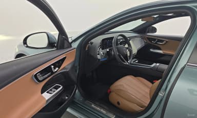 E-Class W214