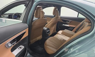 E-Class W214