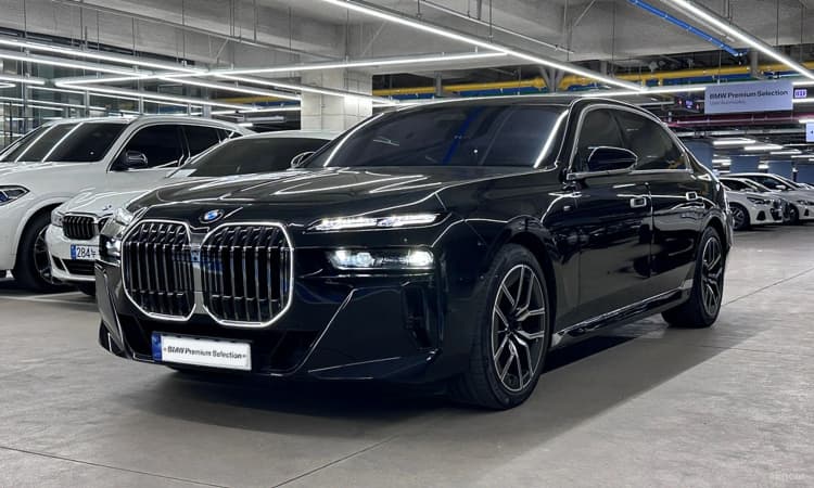 7 Series (G70)