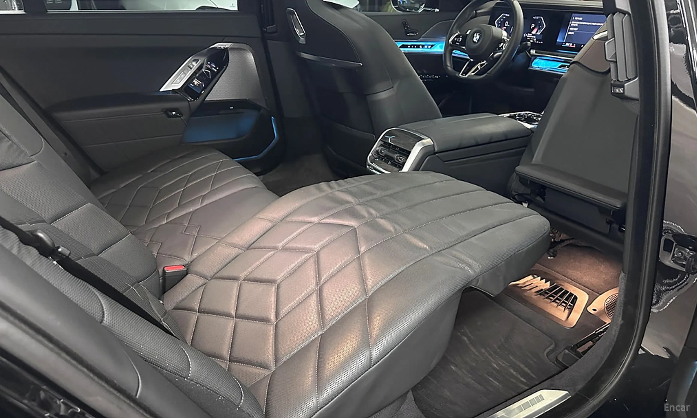 7 Series (G70)