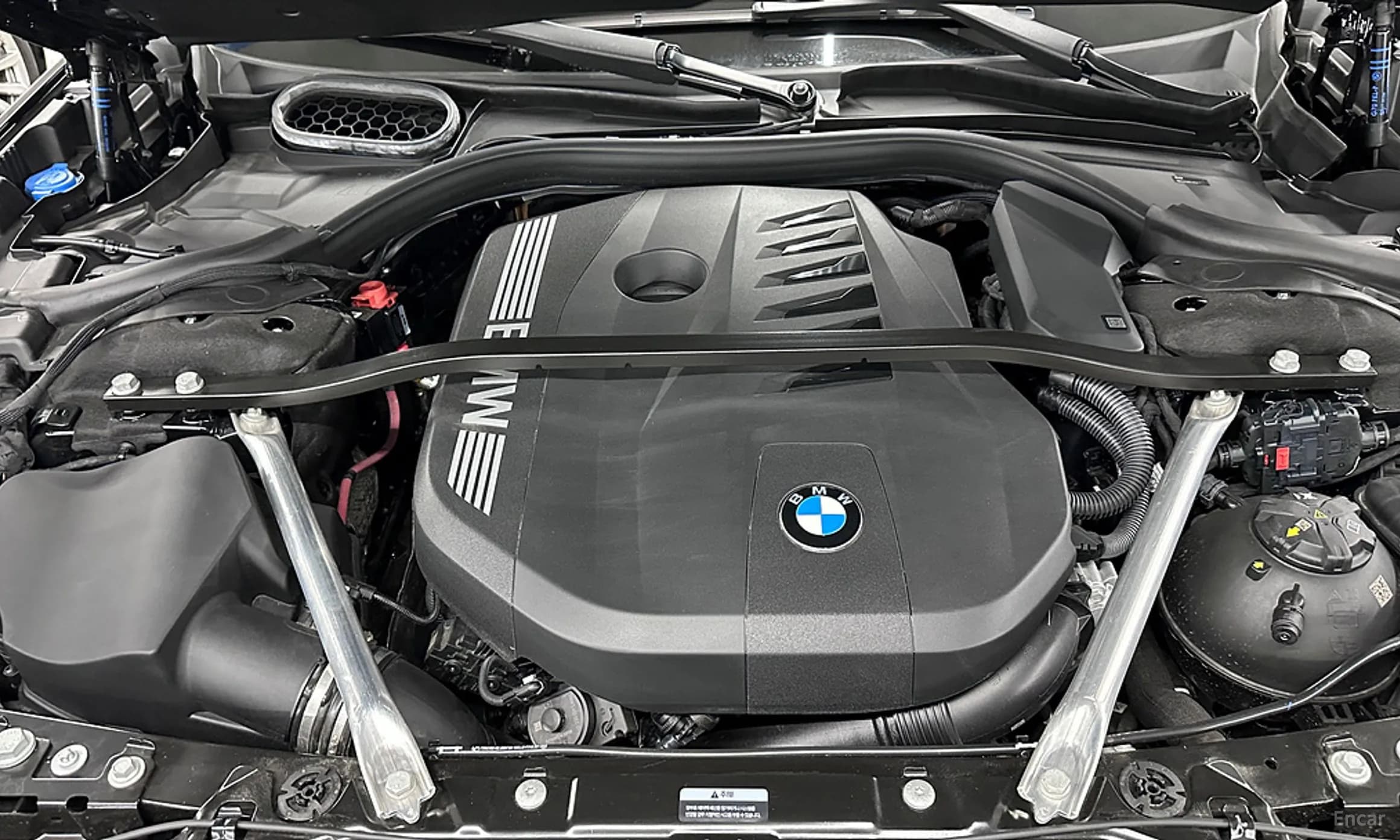 7 Series (G70)