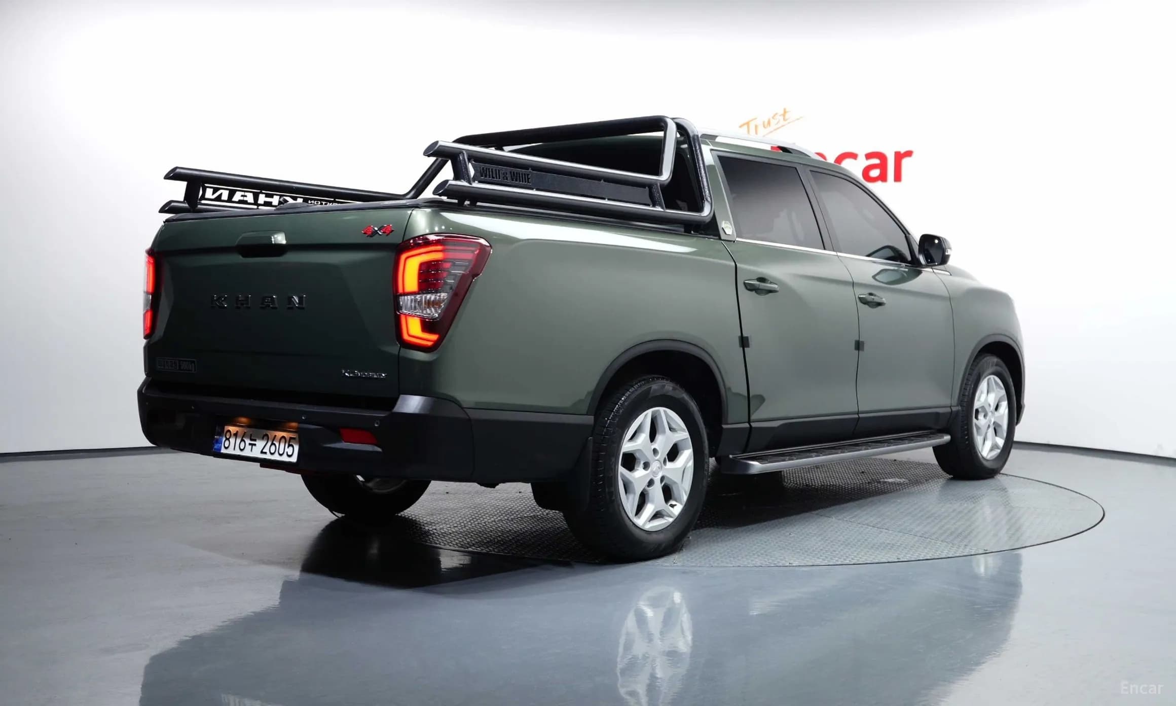 Rexton Sports Khan
