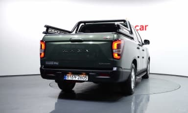 Rexton Sports Khan
