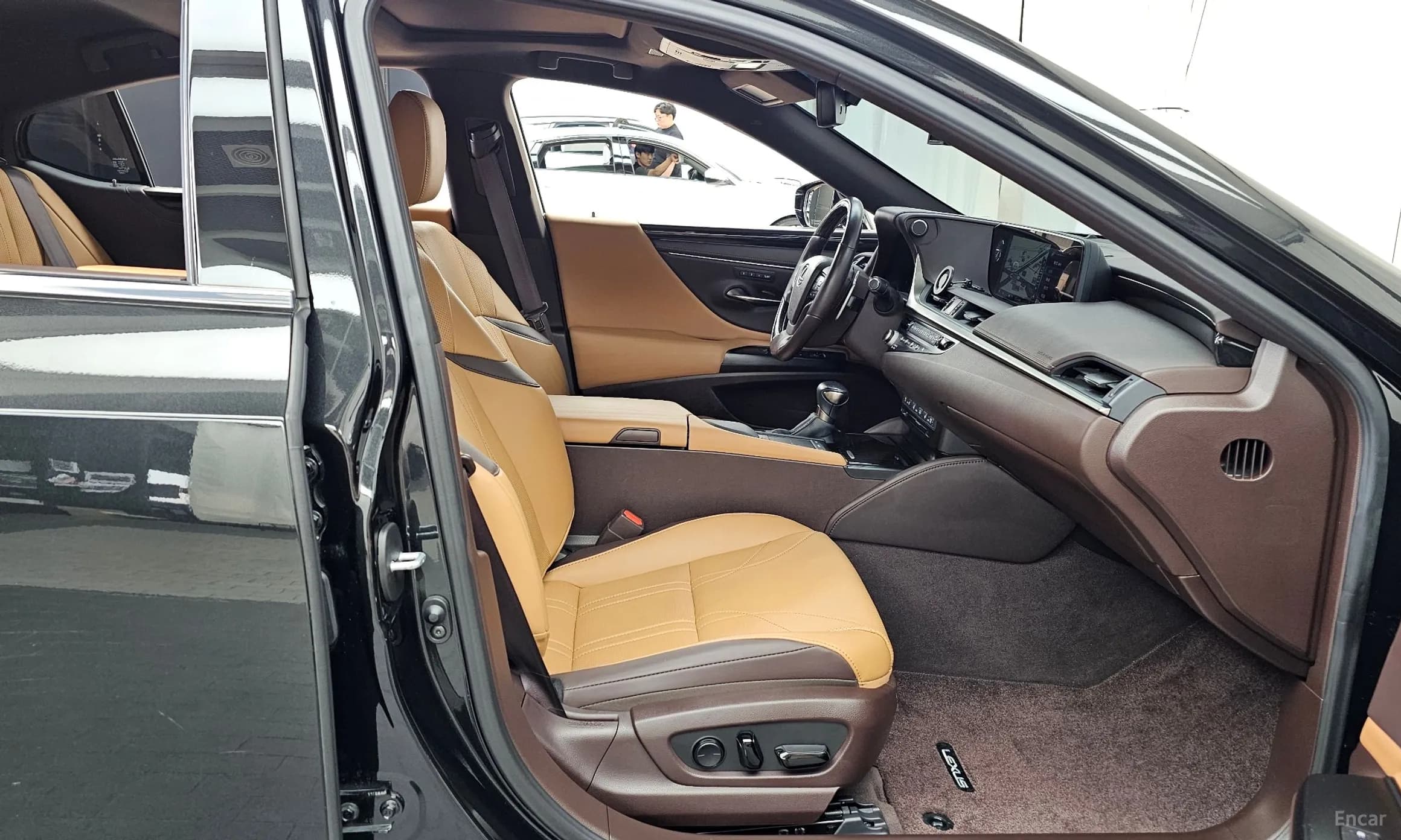ES300h 7th Generation