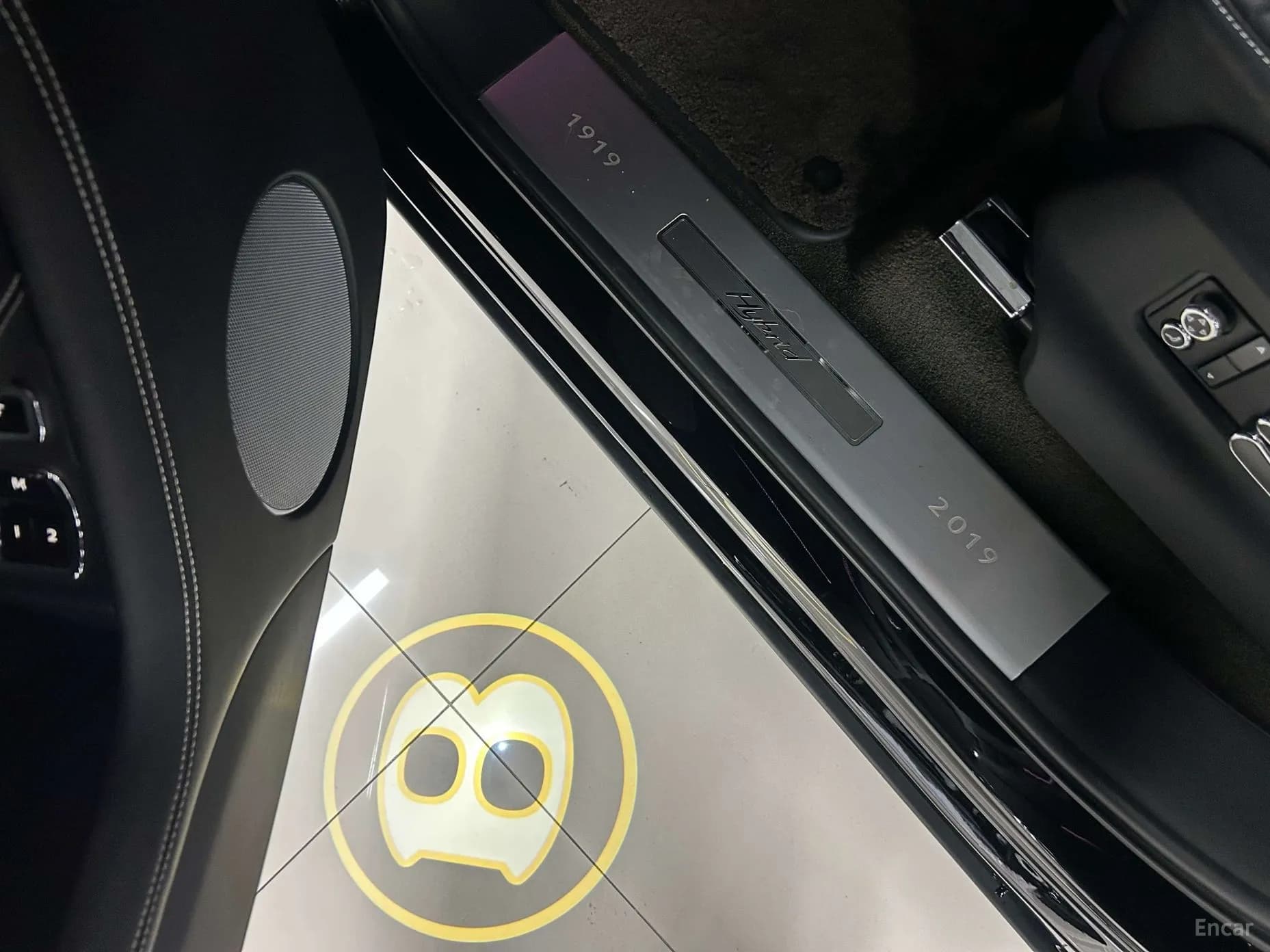 Bentayga