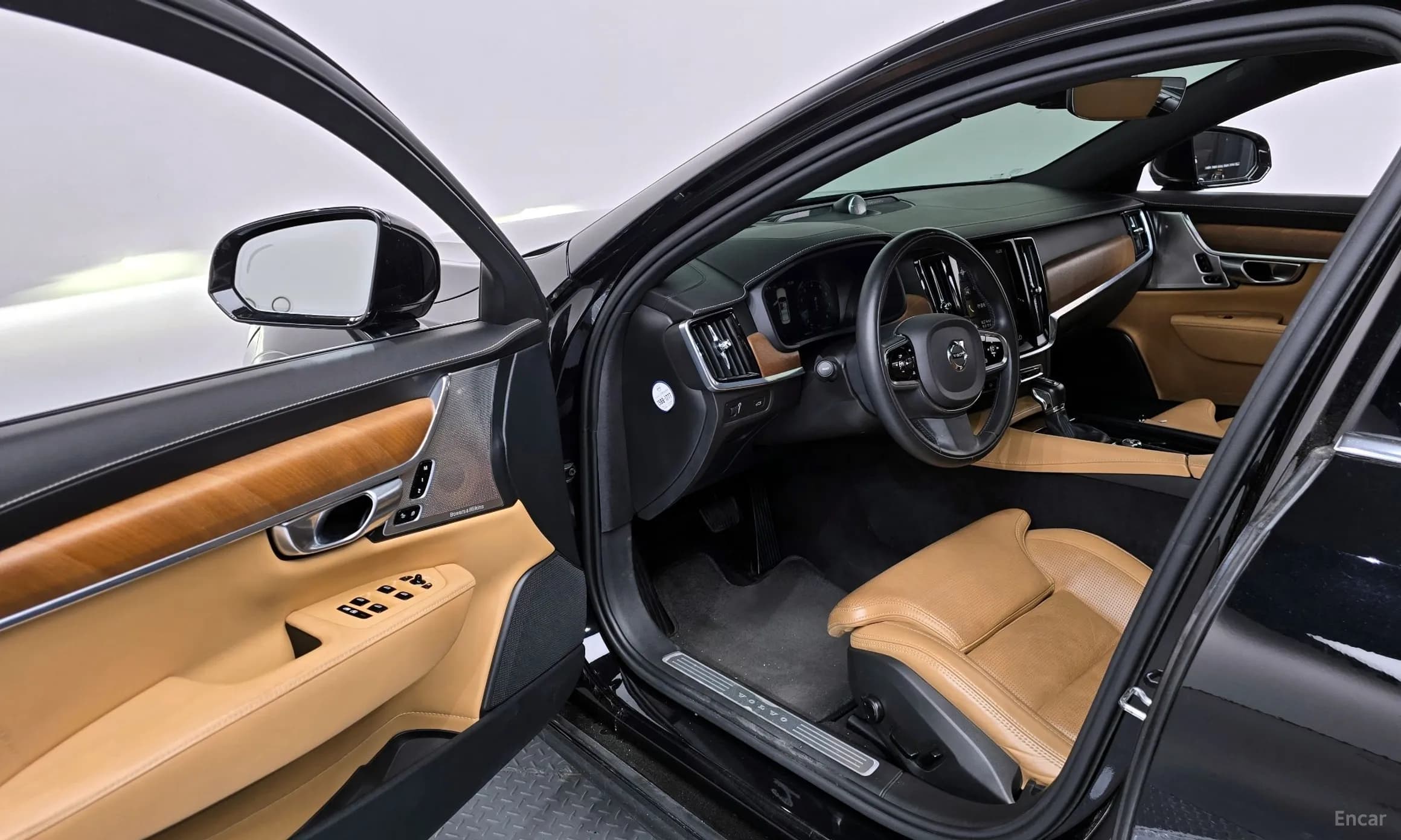 S90