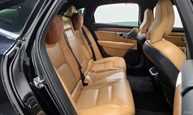 S90