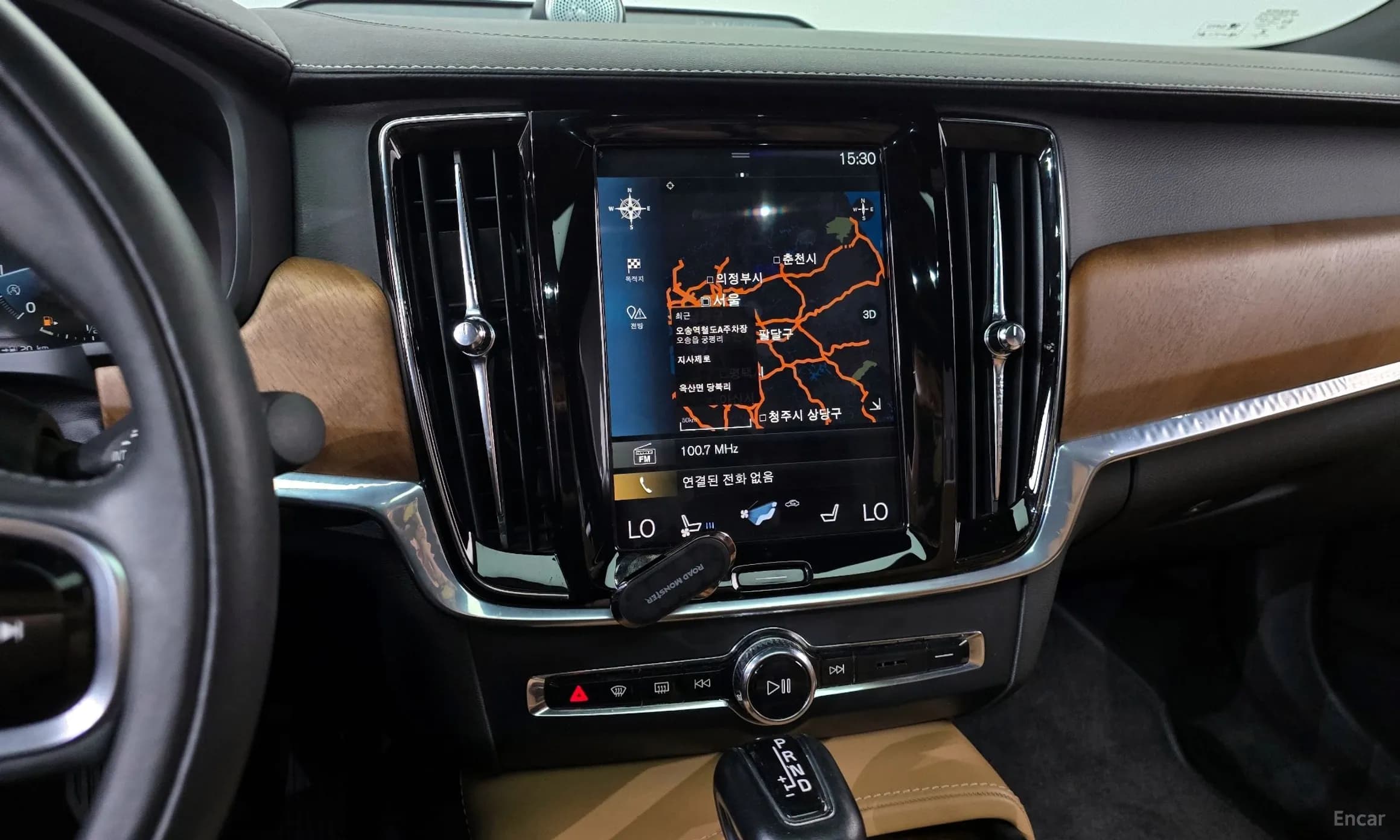 S90