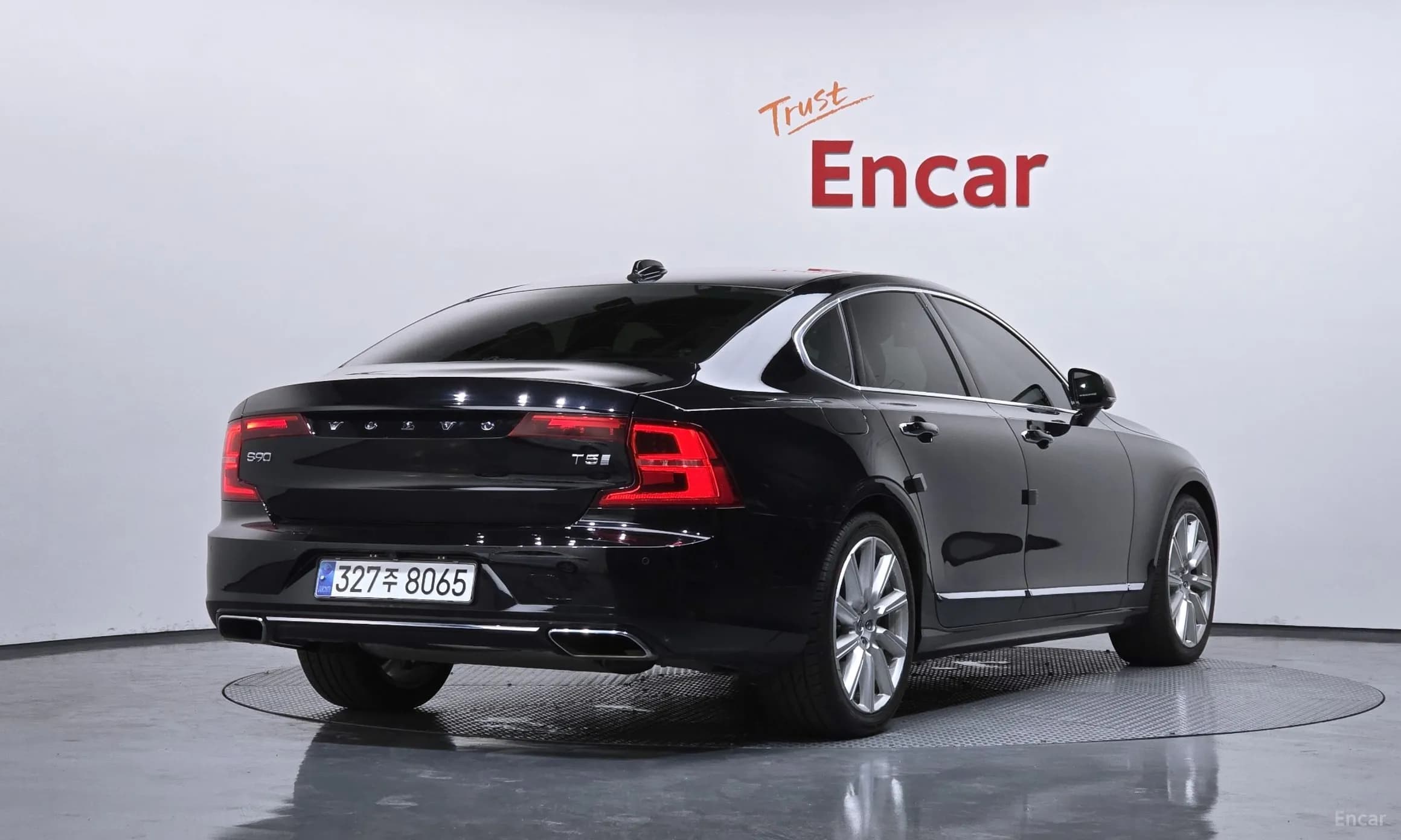 S90