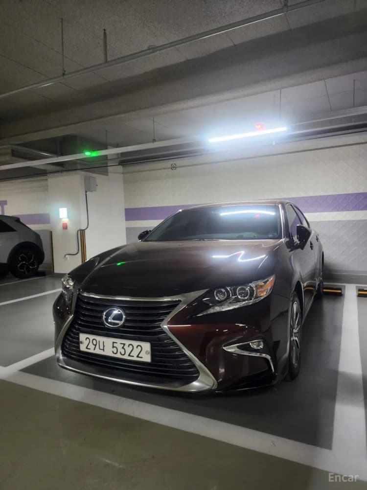 New ES300h