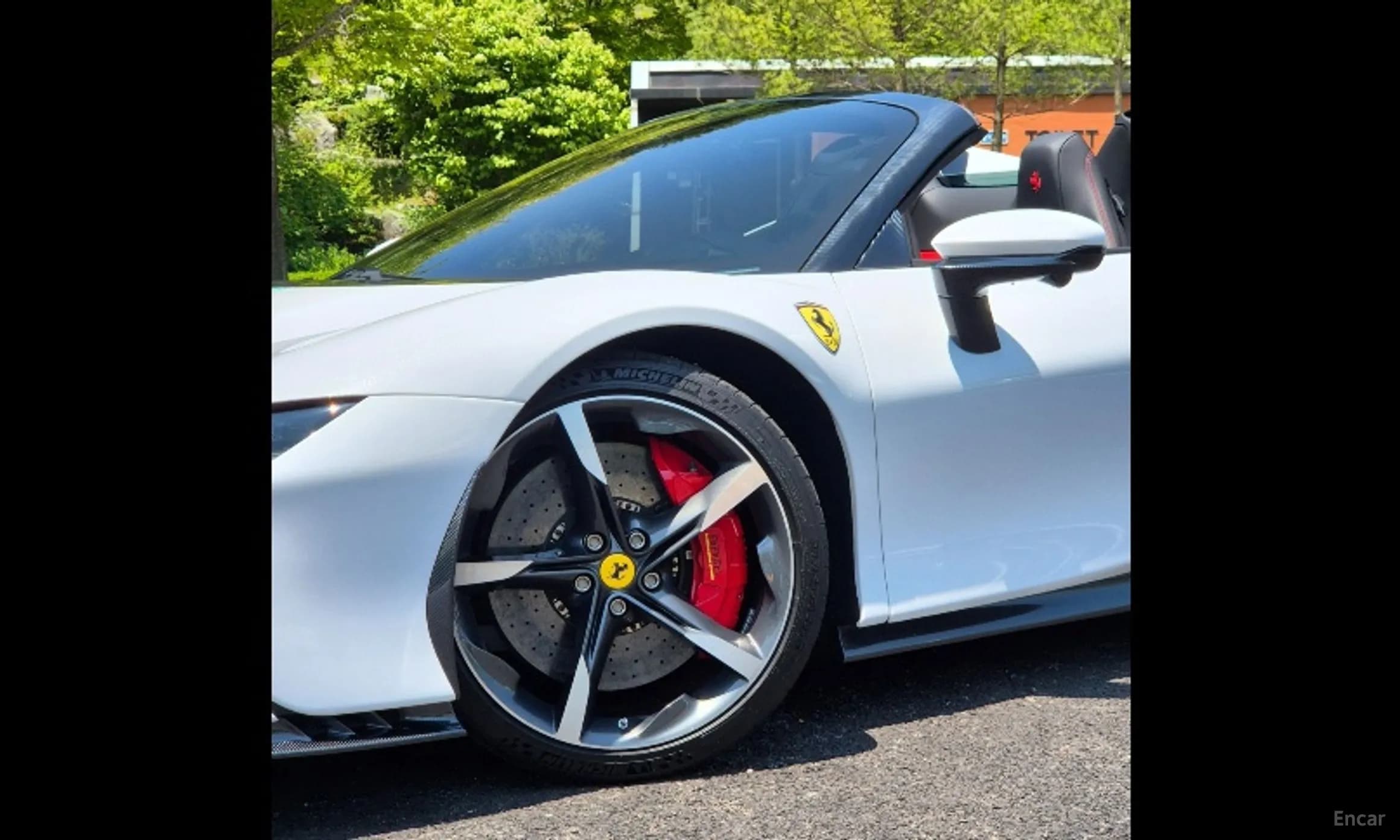 SF90 Spyder