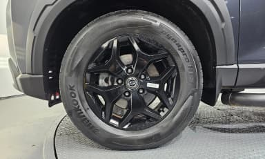 Rexton Sports Khan