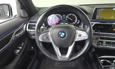 7 Series (G11)